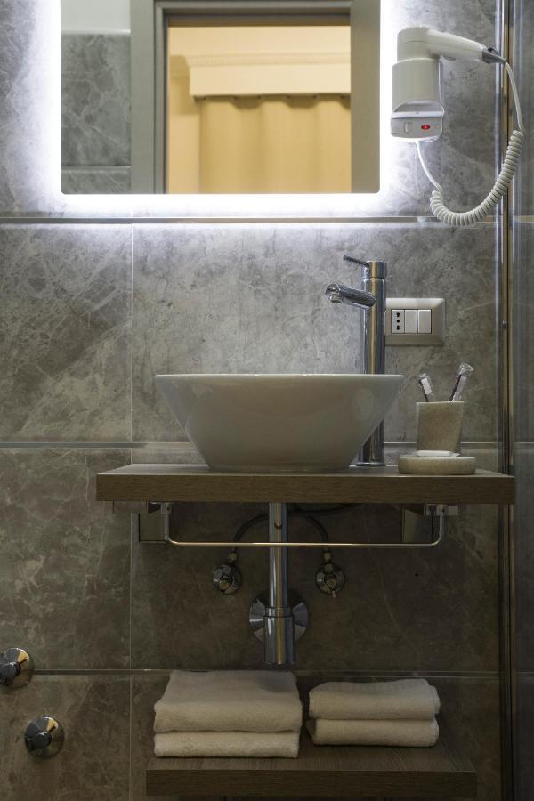 Royal Rooms Luxury Suite Neapel Exterior foto